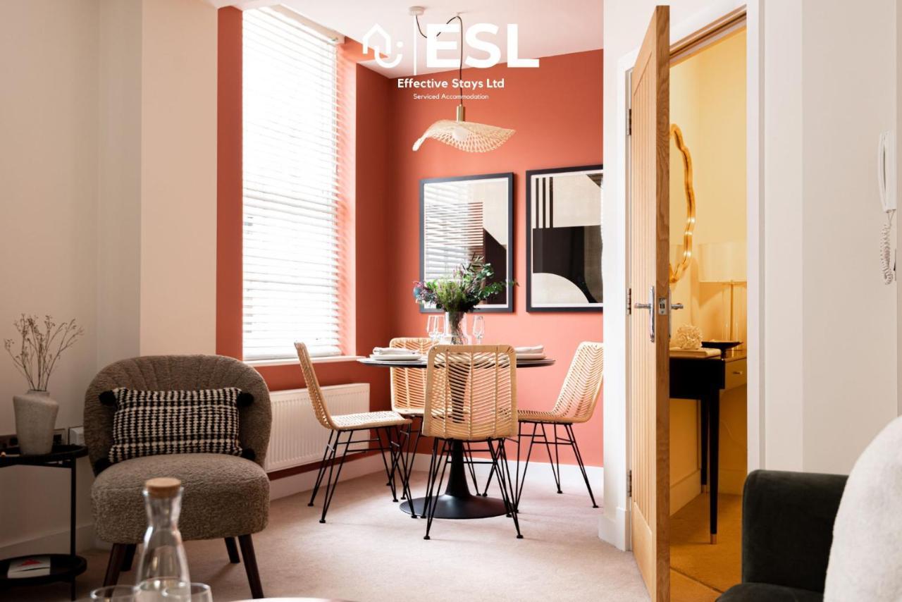 Elegant Apartment On Historic Cobbled High St Shrewsbury Town Centre Екстериор снимка