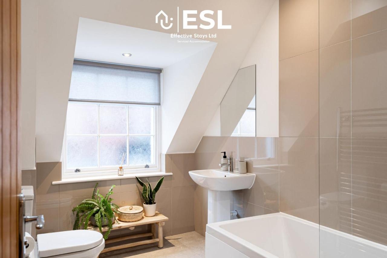 Elegant Apartment On Historic Cobbled High St Shrewsbury Town Centre Екстериор снимка
