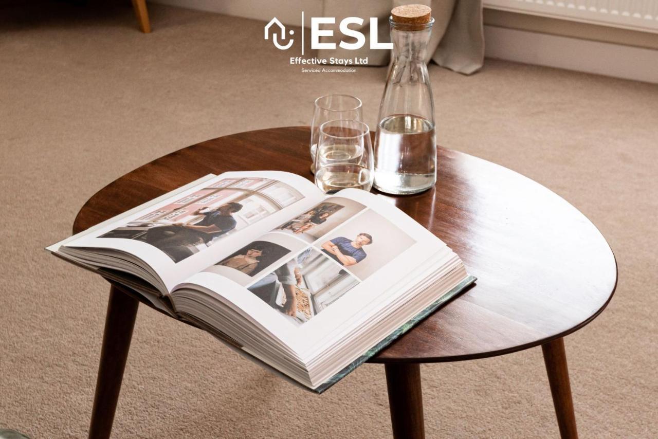 Elegant Apartment On Historic Cobbled High St Shrewsbury Town Centre Екстериор снимка