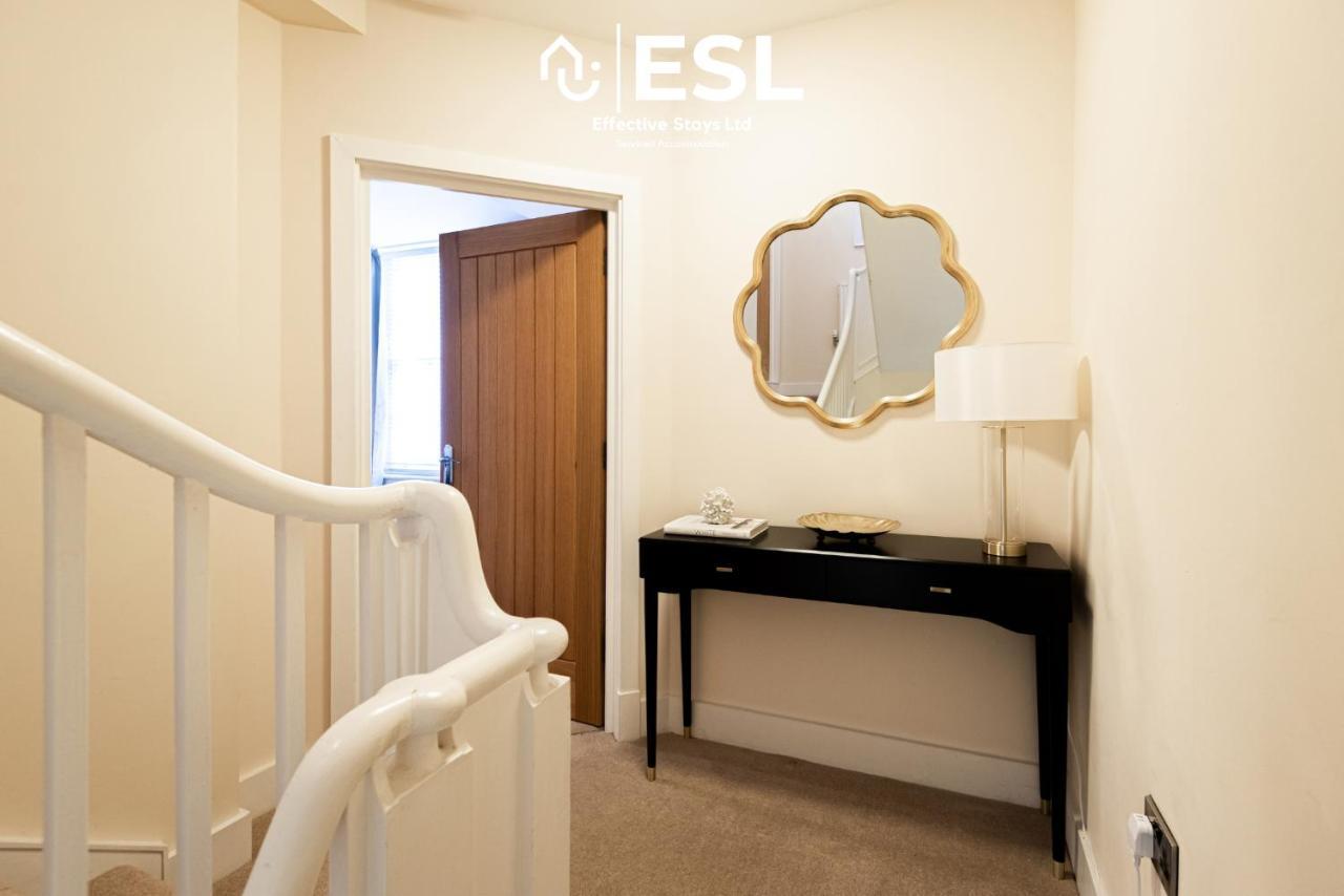Elegant Apartment On Historic Cobbled High St Shrewsbury Town Centre Екстериор снимка