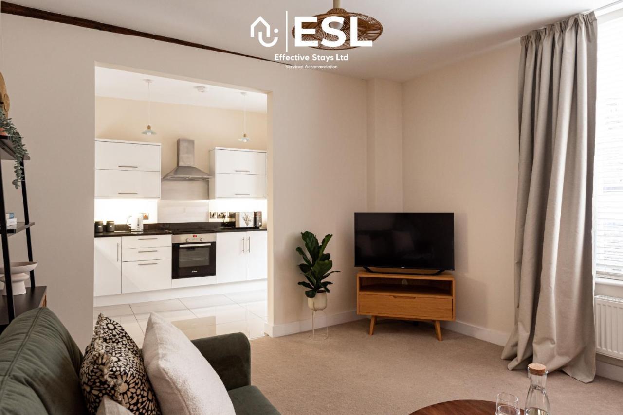 Elegant Apartment On Historic Cobbled High St Shrewsbury Town Centre Екстериор снимка