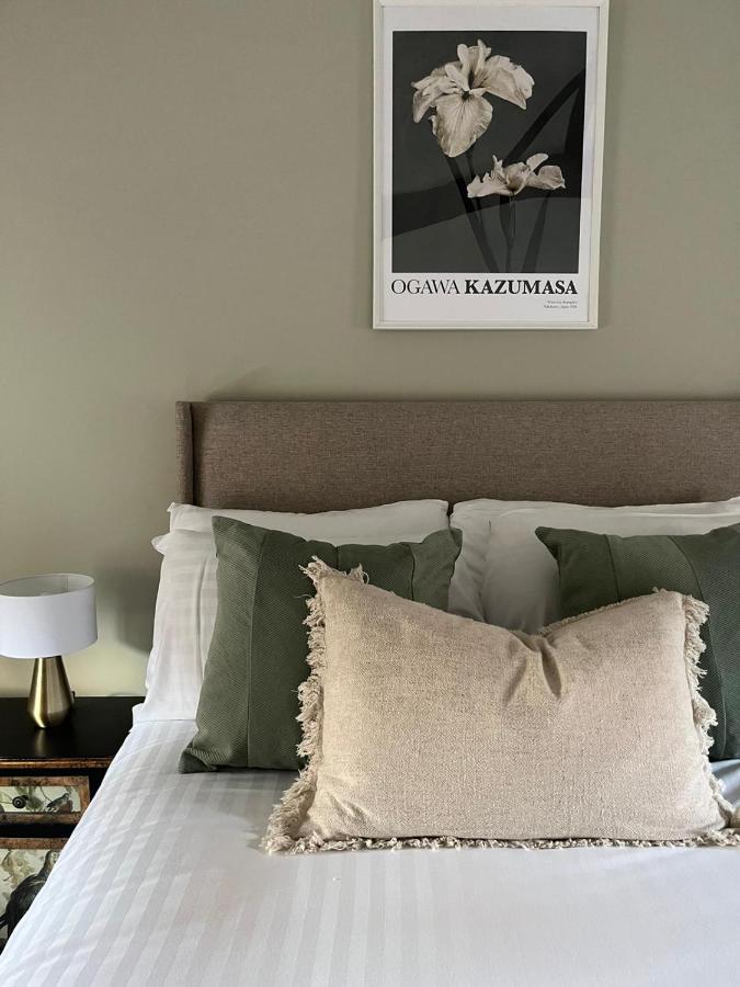 Elegant Apartment On Historic Cobbled High St Shrewsbury Town Centre Екстериор снимка